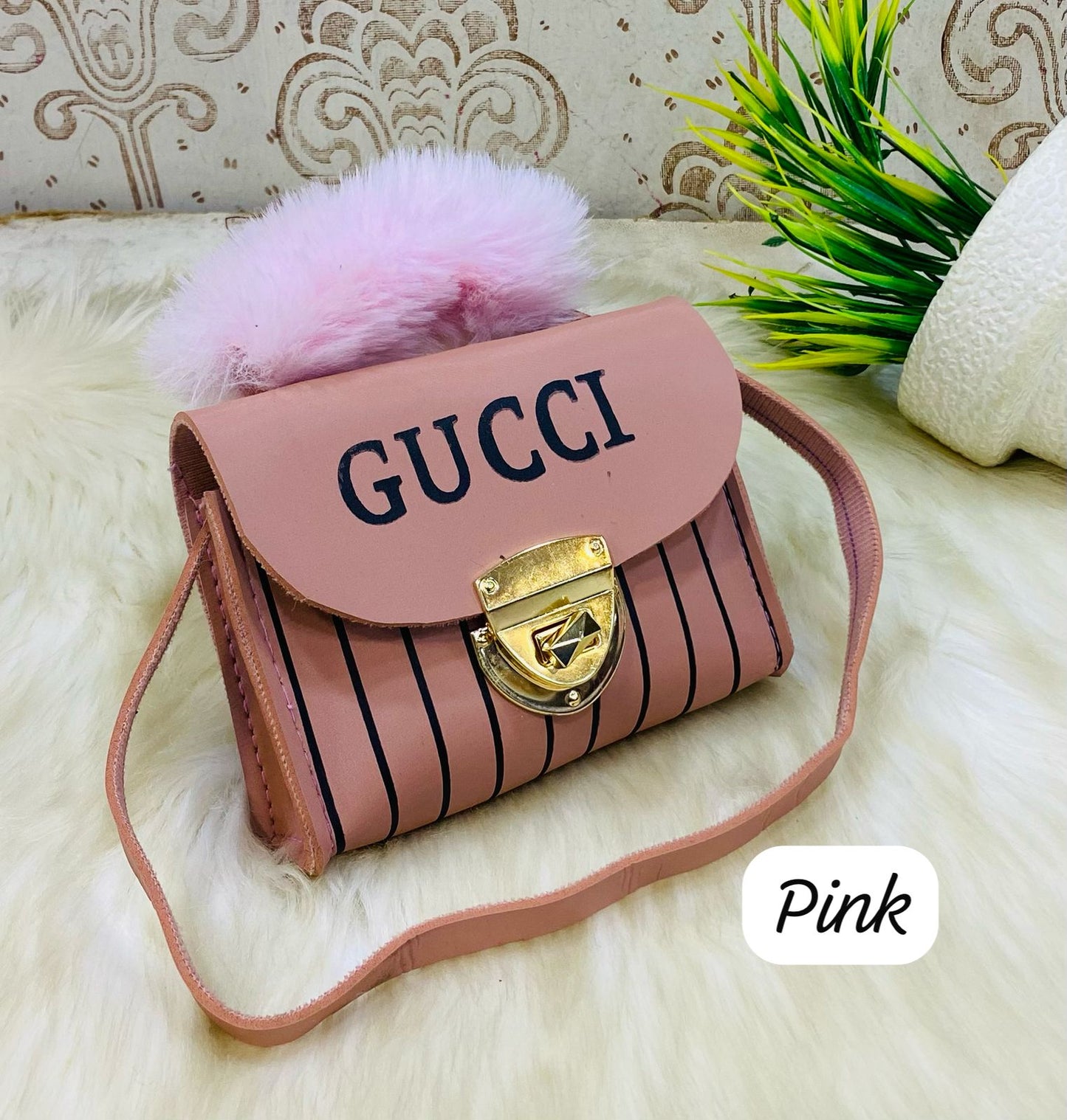 GUCCI Cross Body Bag