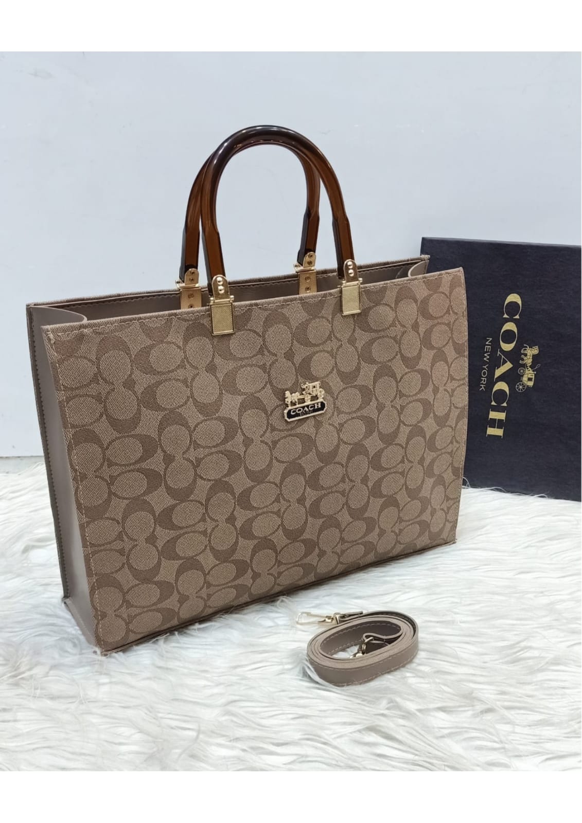 Coach Elegant Tote Bags