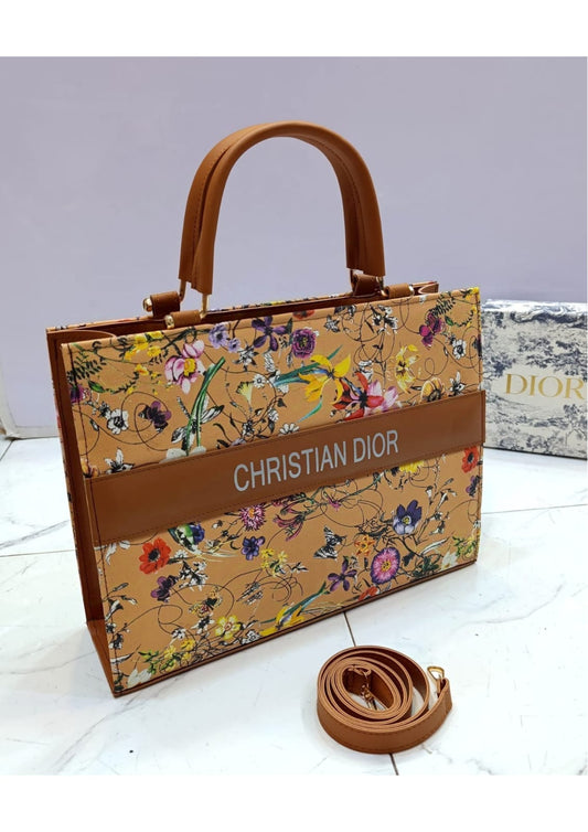 Christian Dior Elegant Tote Bags: Luxury Redefined